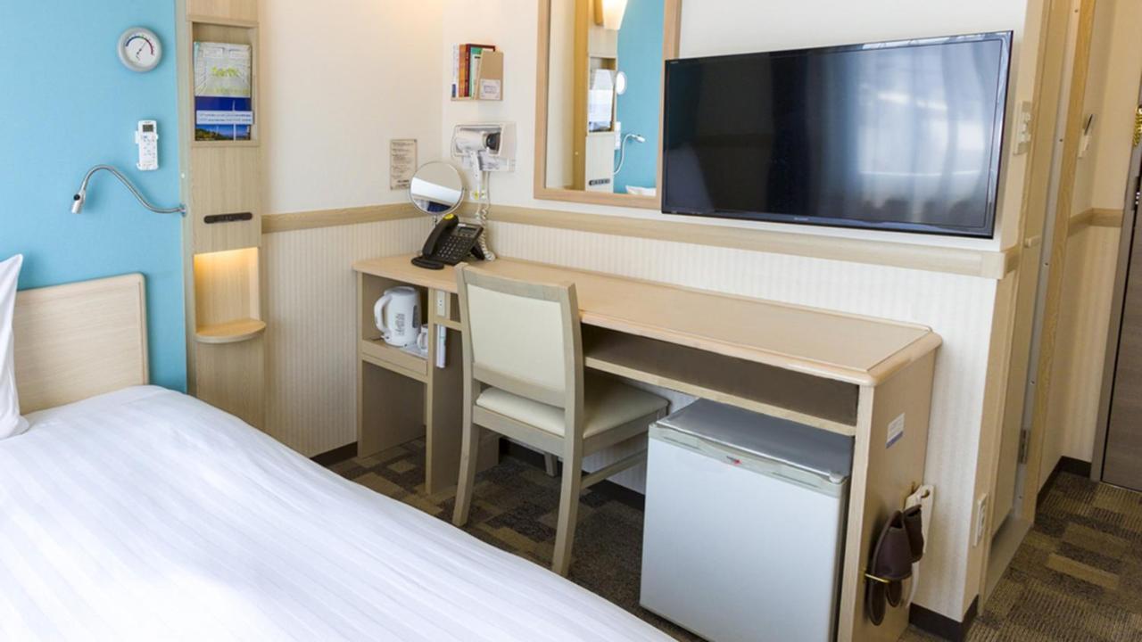 Toyoko Inn Osaka Kadoma-Shi Ekimae Moriguchi Экстерьер фото