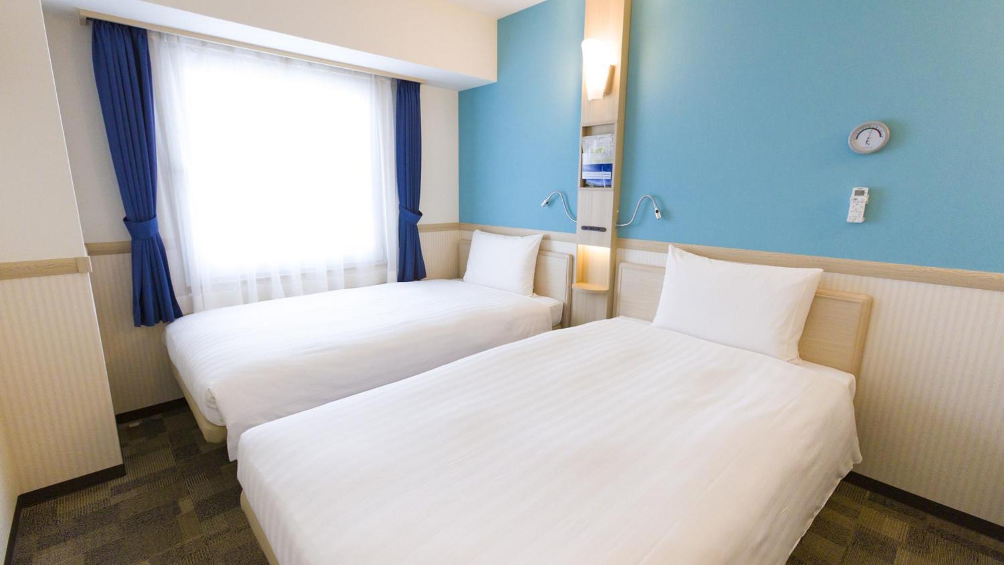 Toyoko Inn Osaka Kadoma-Shi Ekimae Moriguchi Номер фото